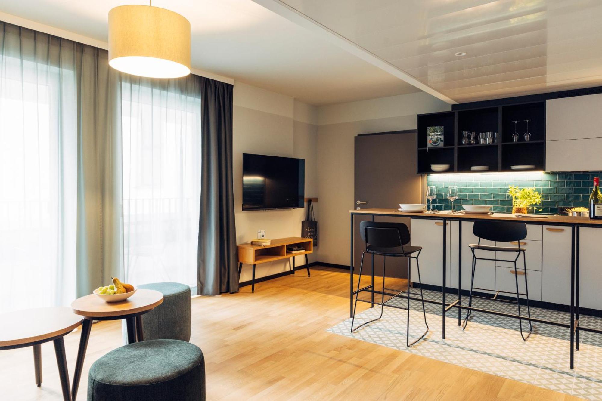 Harry'S Home Villach Hotel & Apartments Экстерьер фото