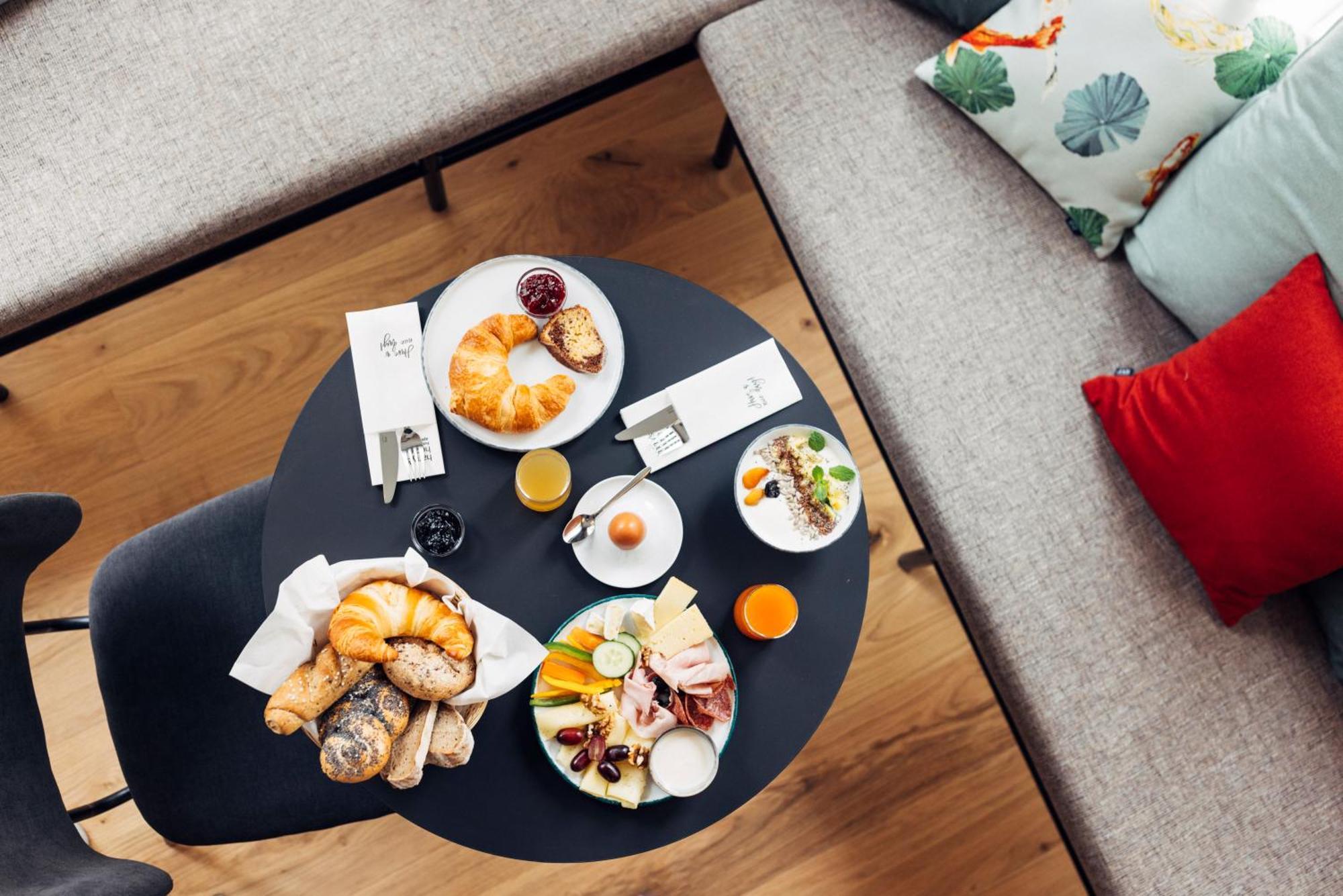Harry'S Home Villach Hotel & Apartments Экстерьер фото