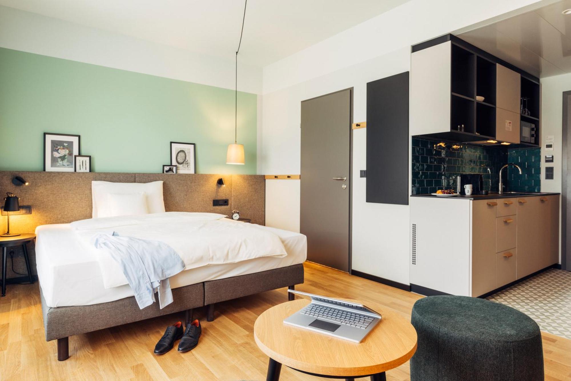 Harry'S Home Villach Hotel & Apartments Экстерьер фото